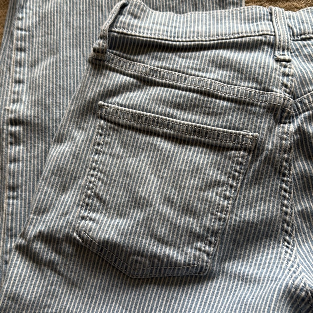 Universal Thread Jeans - Picture 6 of 6